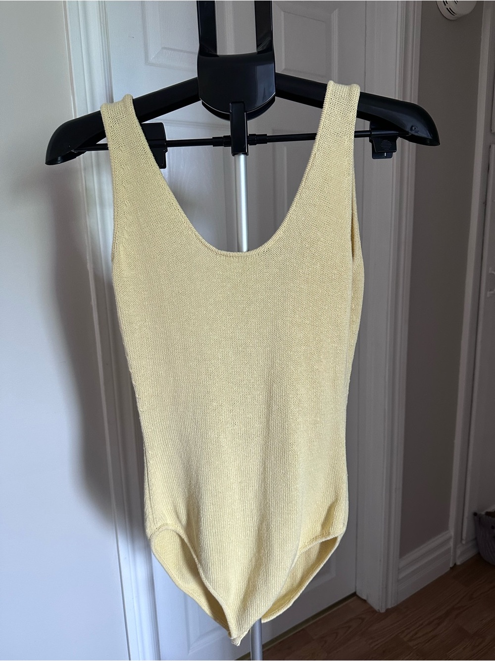 ZARA buttery yellow knit bodysuit size MED - Picture 4 of 9